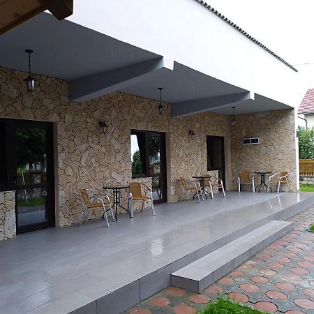 דירות Ieşelniţa Casa Roka מראה חיצוני תמונה