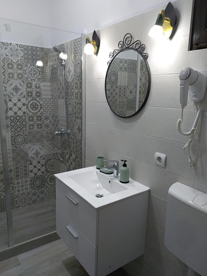 דירות Ieşelniţa Casa Roka מראה חיצוני תמונה