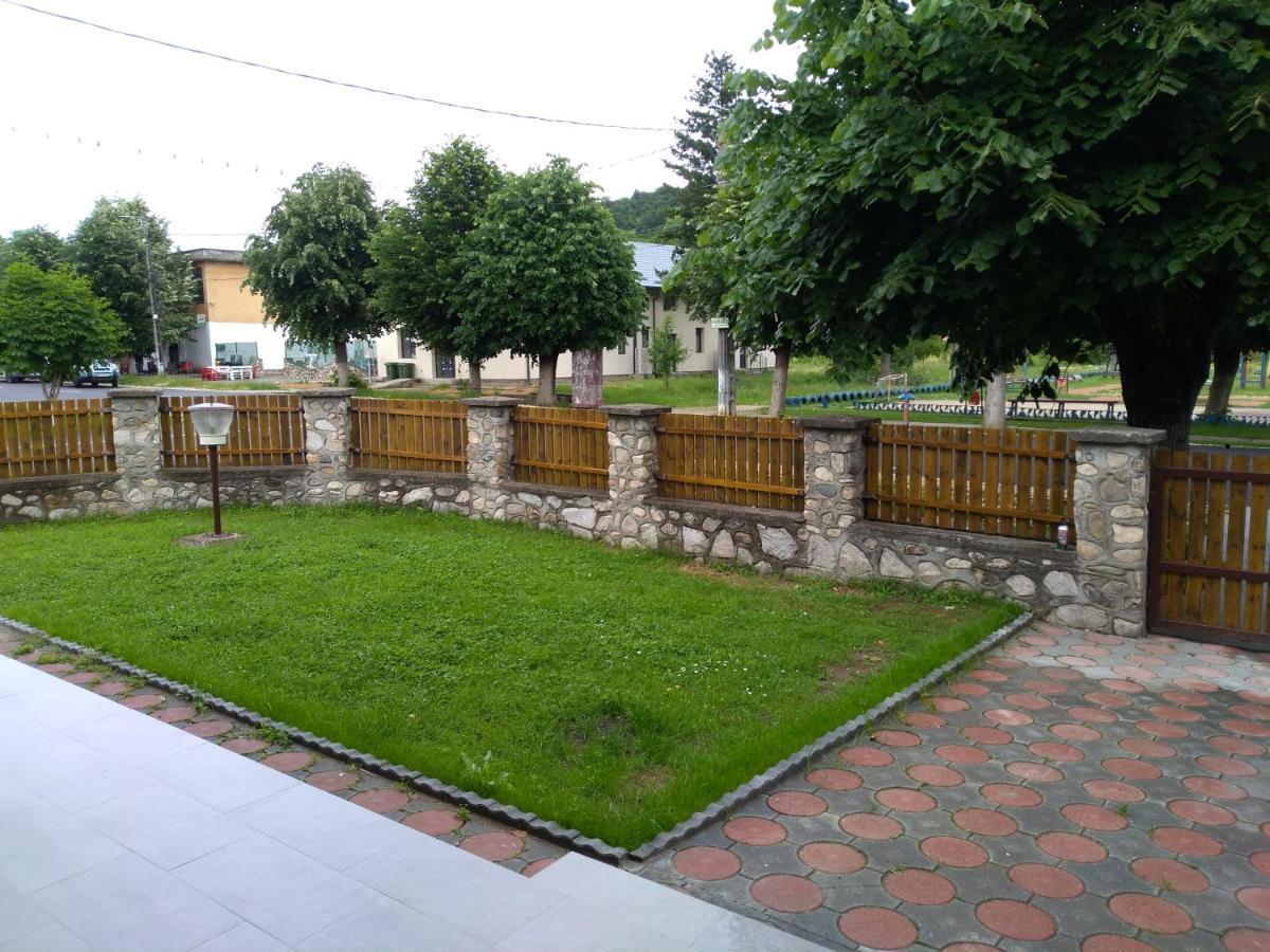 דירות Ieşelniţa Casa Roka מראה חיצוני תמונה